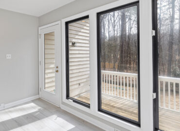 MBR Window Glass Door Replacement of Cleveland