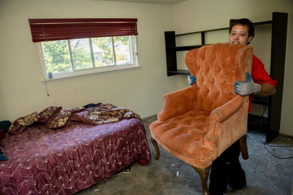 Business queued-photos - Junk King San Antonio Northwest