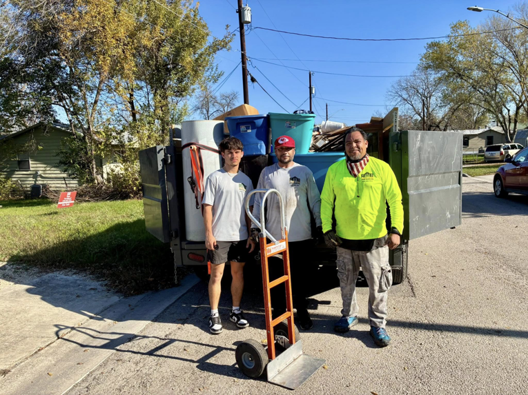 Business queued-photos - Alamo Bros Junk Removal