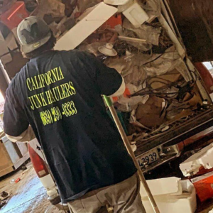 Business queued-photos - Jose