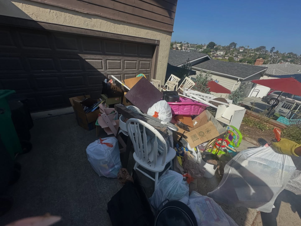 Business queued-photos - Haul Away Any Day