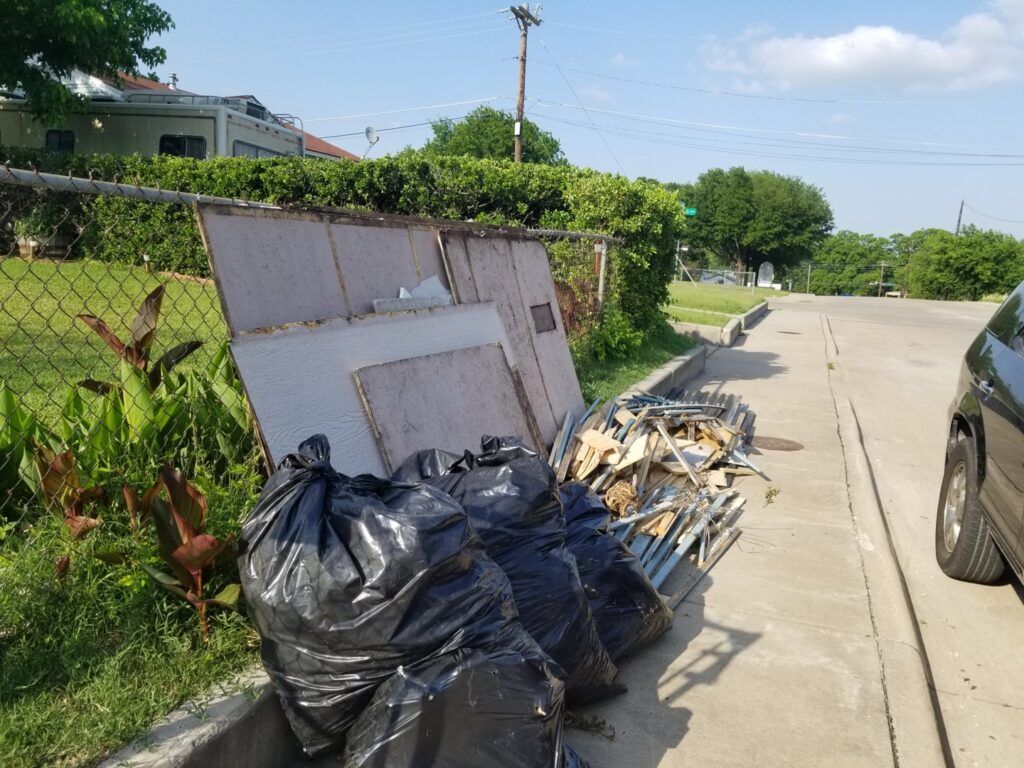 Business queued-photos - Lolo Hauling Junk Removal