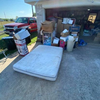 Business queued-photos - Texas Strong Hauling and Junk Removal