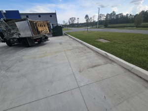 Business queued-photos - The Mess Haul Junk Removal