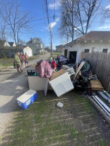 Business queued-photos - Junk Ninja