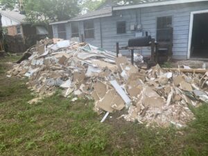 Business queued-photos - Eagle Junk Removal