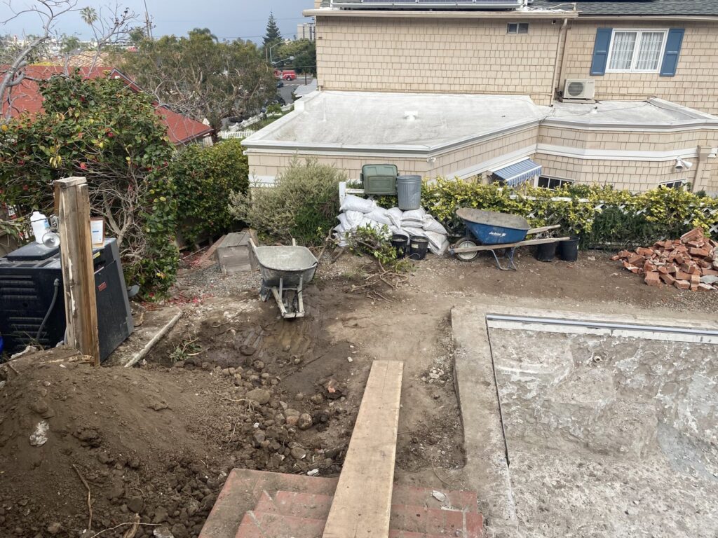 Business queued-photos - Crisan Junk Removal