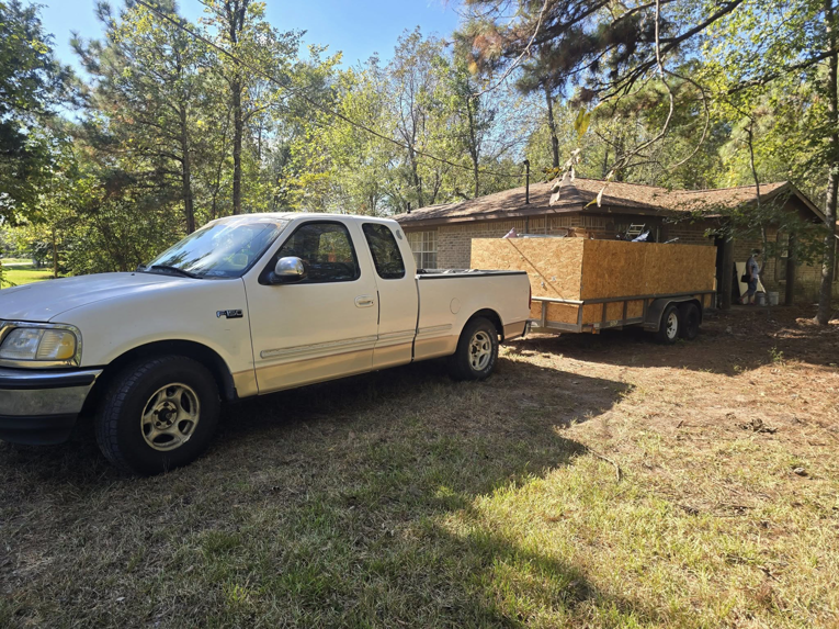 Business queued-photos - Space Daddys Junk Removal