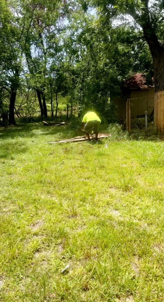 Business queued-photos - D & Ds Junk Removal Services