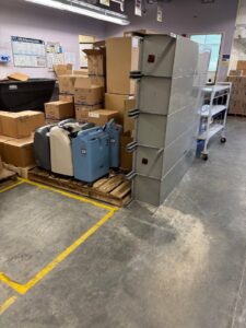 Business queued-photos - Junk Junkys