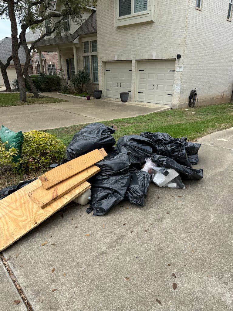 Business queued-photos - Texas Junk Removal Service