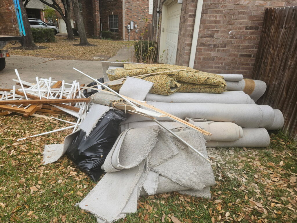 Business queued-photos - Texas Junk Removal Service