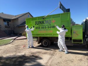 Business queued-photos - JunkMD