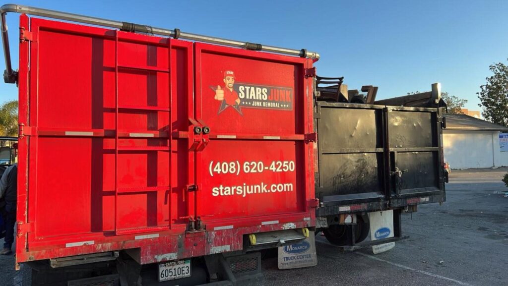 Business queued-photos - Stars Junk Removal