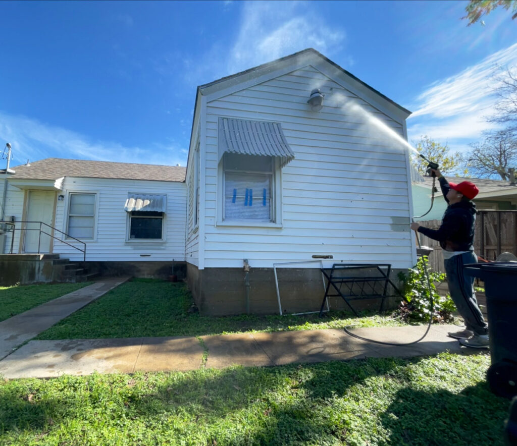 Business queued-photos - Kalina’s Pressure Washing