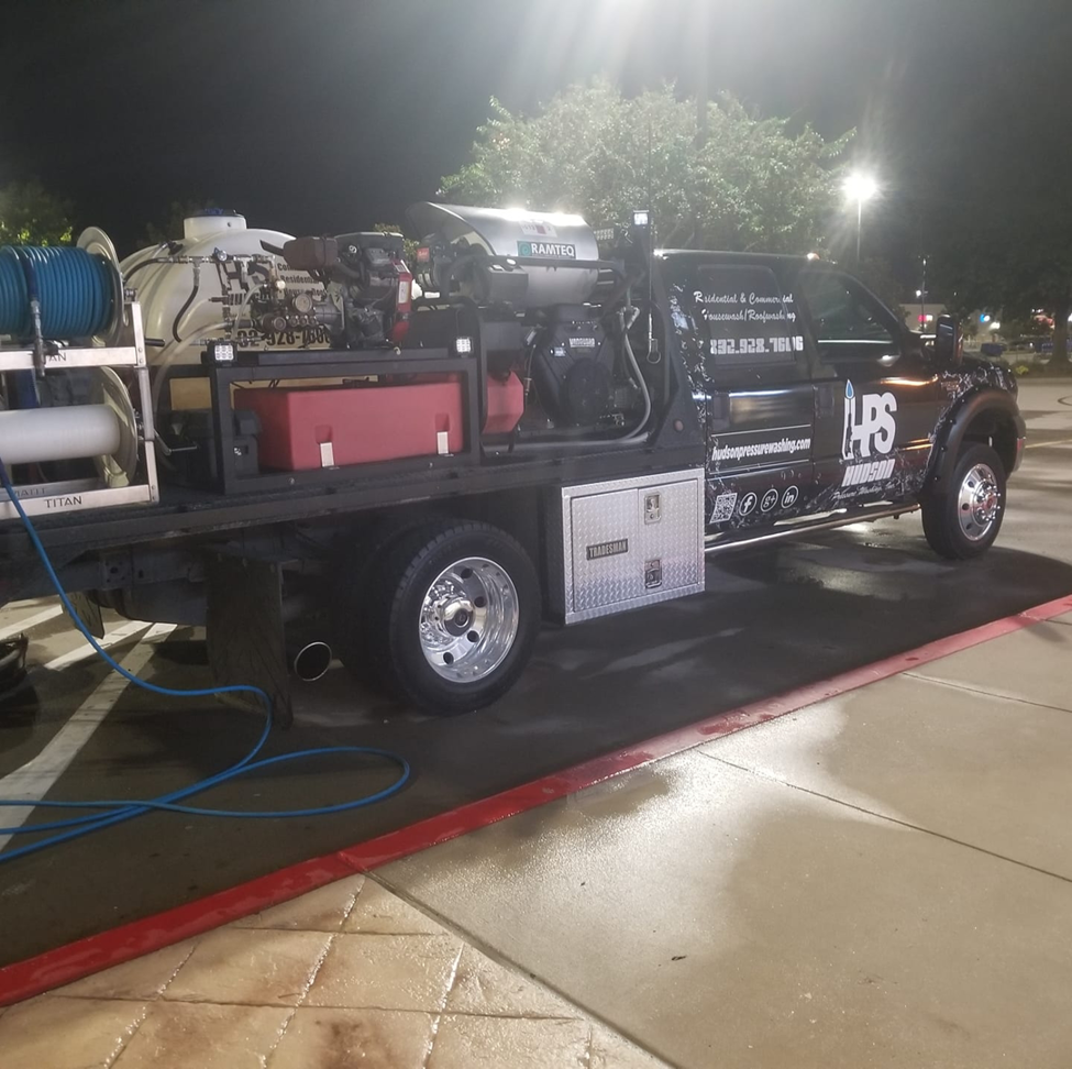 Business queued-photos - Hudson Pressure Washing, Inc.