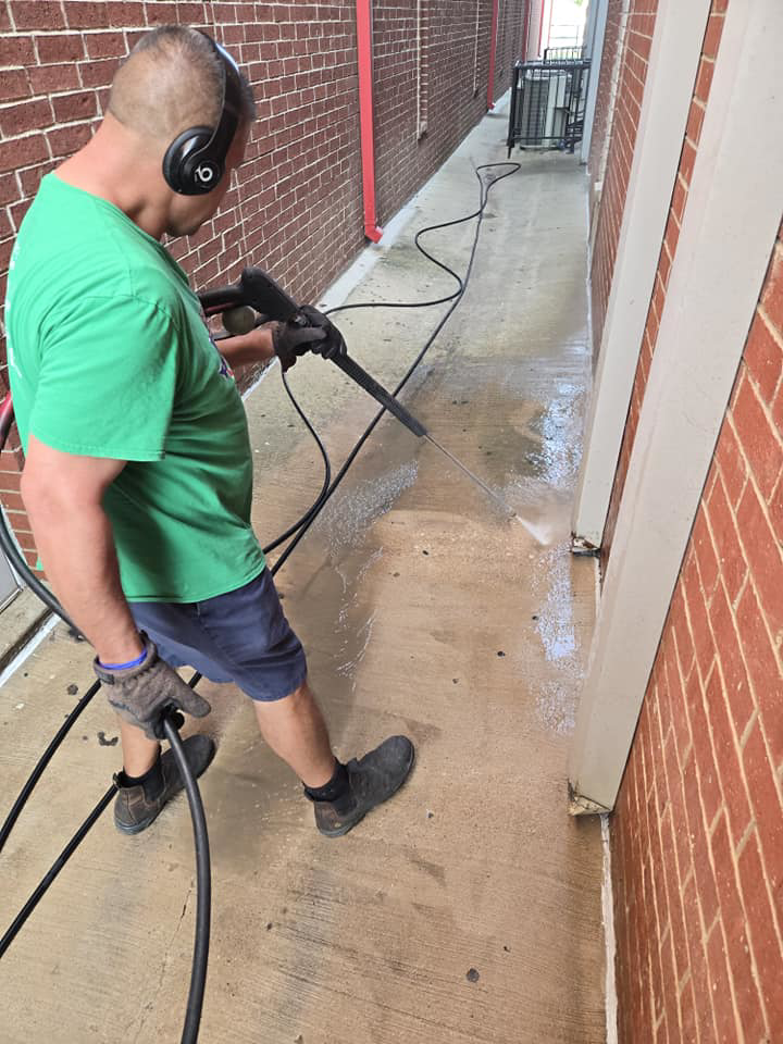 Business queued-photos - Debbie & Son’s Pressure Washing Service