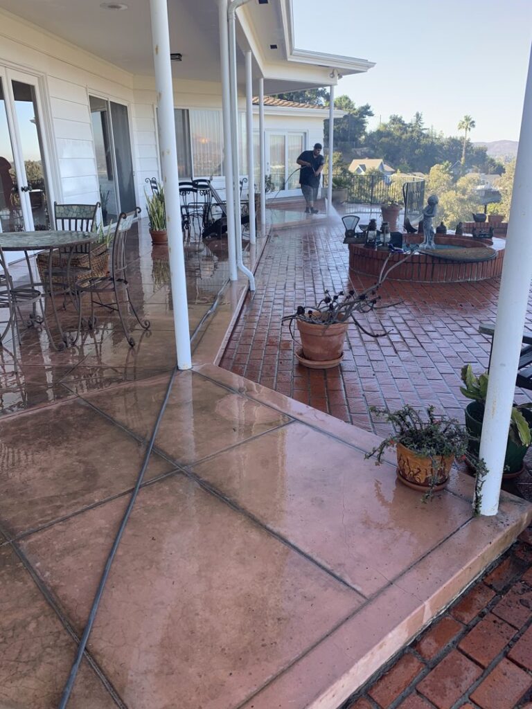 Business queued-photos - Squeegee Window Cleaning