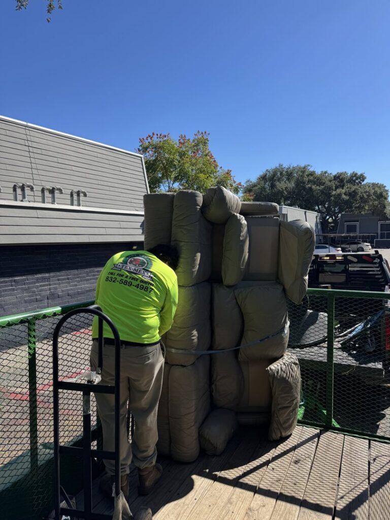 Business queued-photos - Tex-Mex Junk Removal