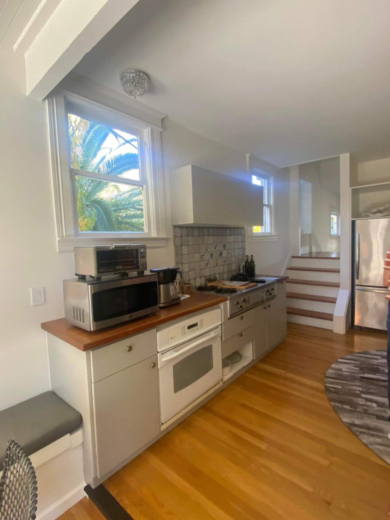 A beautifully completed kitchen remodel by Kennyman The Handyman Inc., a general contractor in San Francisco, CA.